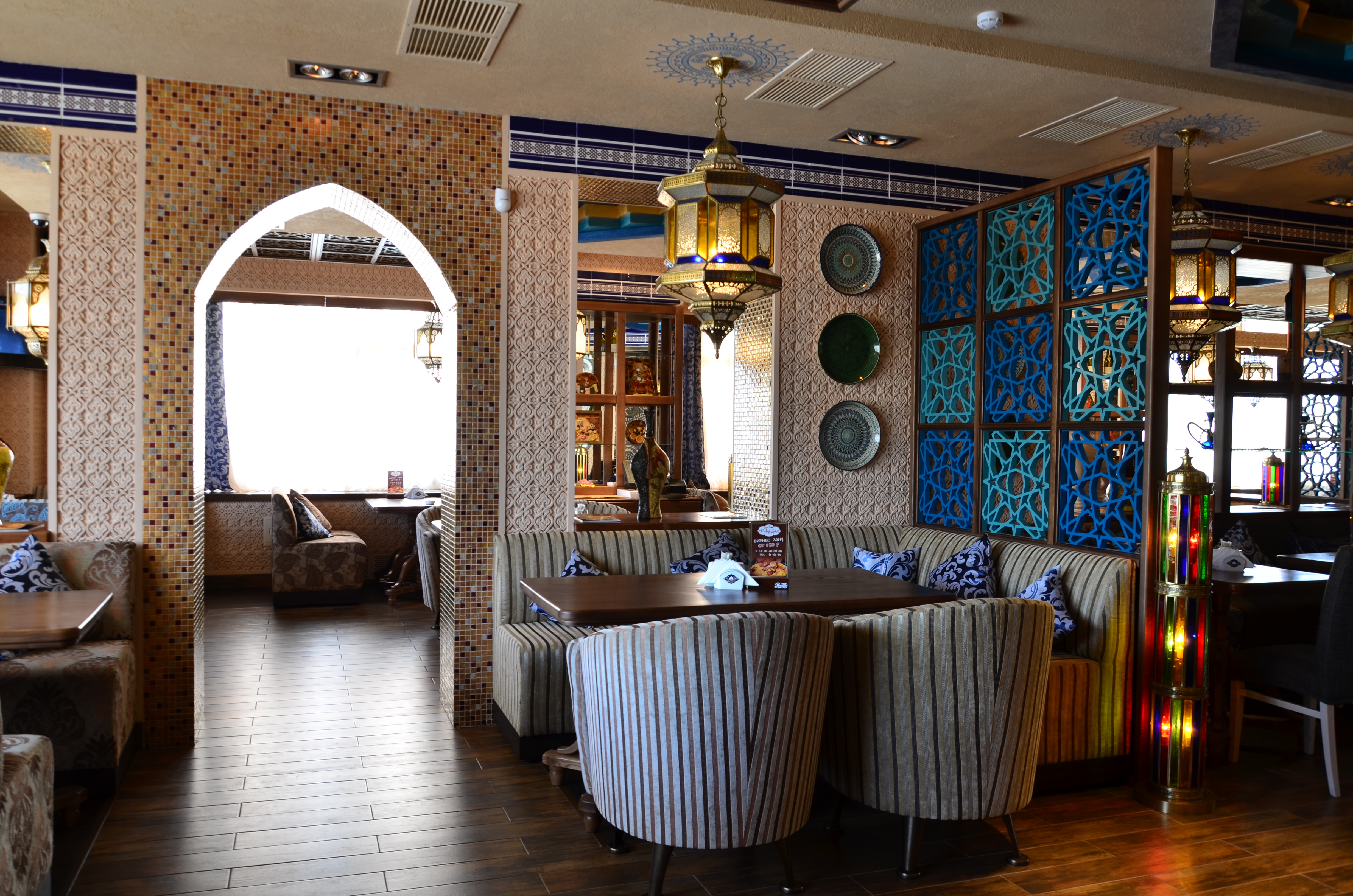 Ресторан узбекской кухни. Ресторан Марокана Бухара. Чайхана Караван сарай. Кафе в Восточном стиле.